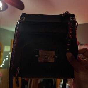 Nicole Miller Elegant Black Crossbody Bag